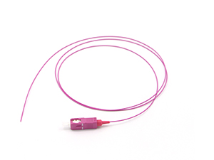 Jarretière et pigtails de fibre optique