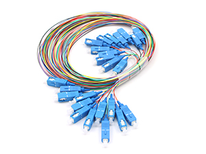 Jarretière et pigtails de fibre optique