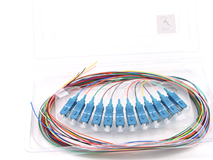 Jarretière et pigtails de fibre optique