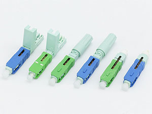 Connecteur fibre optique installable sur site